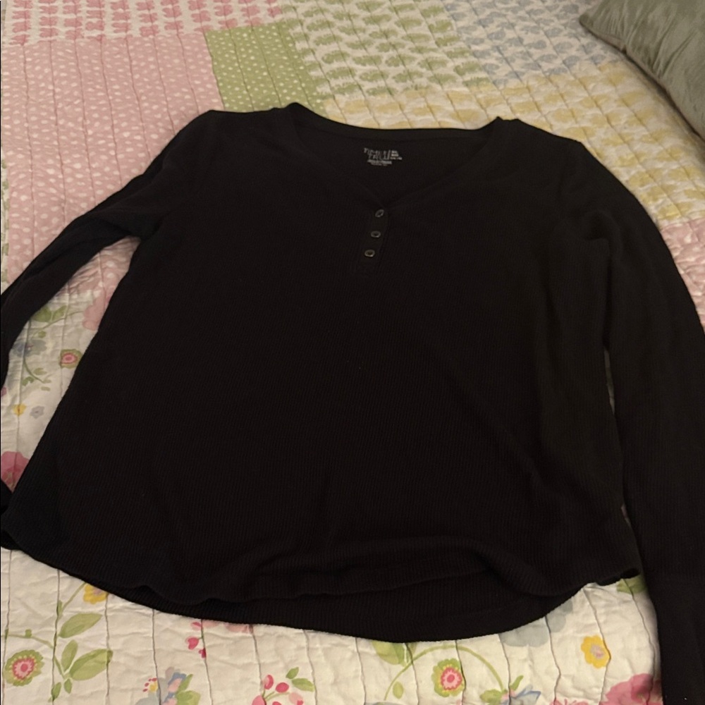 Women's Black Long Sleeve Top